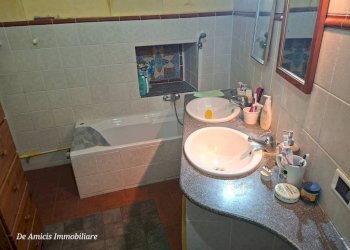 Bagno - Four-room apartment via Roma, 7, Apricale - photo 25