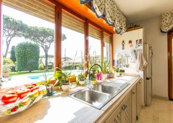 Cucina - Villa via dei Girasoli, 56, hamlet Lido Dei Pini, Anzio - photo 14