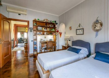 Camera da letto - Villa via dei Girasoli, 56, frazione Lido Dei Pini, Anzio - foto 25
