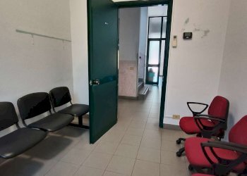sala d\'attesa - Study via Da Monte, 2, Crema - photo 8
