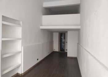 Stanza non arredata - Negozio corso Dante Alighieri, Alassio - foto 6