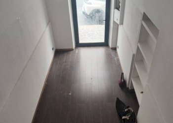 Interno non residenziale - Negozio corso Dante Alighieri, Alassio - foto 21