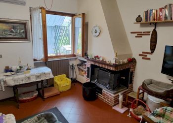 Salone - Villa a Schiera via Manfro e Merlini, Albenga - foto 2