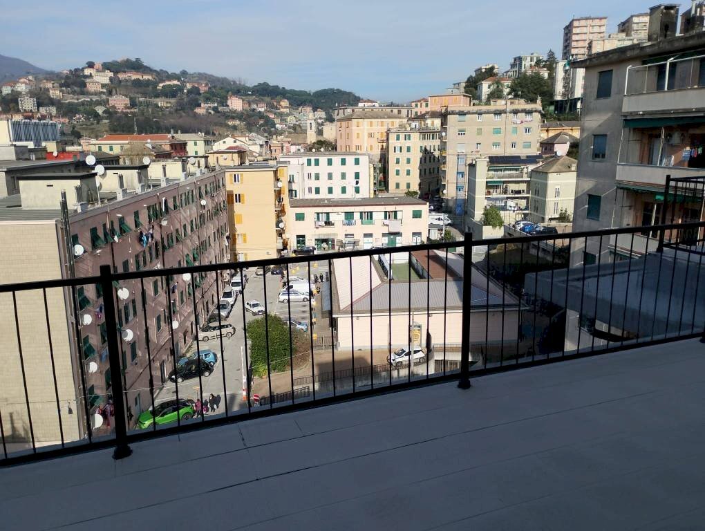 Terrazzo - Appartamento via Teglia, Genova (zona Bolzaneto) - foto 1