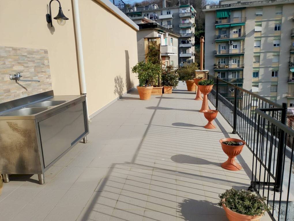 Terrazzo - Appartamento via Teglia, Genova (zona Bolzaneto) - foto 1