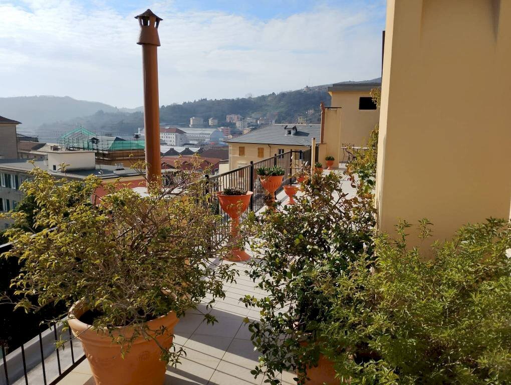 Terrazzo - Appartamento via Teglia, Genova (zona Bolzaneto) - foto 2
