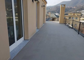 Terrazzo - Appartamento via Teglia, Genova (zona Bolzaneto) - foto 9