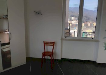 Camera da letto - Appartamento via Teglia, Genova (zona Bolzaneto) - foto 14
