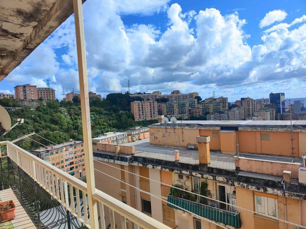 Vista - Trilocale salita Dante Conte, Genova (zona Sampierdarena) - foto 3
