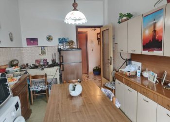 Cucina - Trilocale salita Dante Conte, Genova (zona Sampierdarena) - foto 8