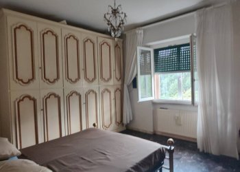 Camera da letto - Trilocale salita Dante Conte, Genova (zona Sampierdarena) - foto 13