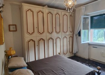 Camera da letto - Trilocale salita Dante Conte, Genova (zona Sampierdarena) - foto 32