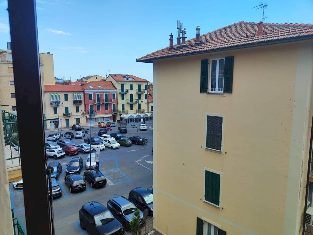 Vista - Three-room apartment piazza Tommaso e Elena Paccini, Alassio - photo 1