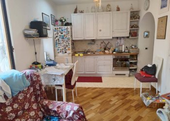 Cucina - Trilocale piazza Tommaso e Elena Paccini, Alassio - foto 44