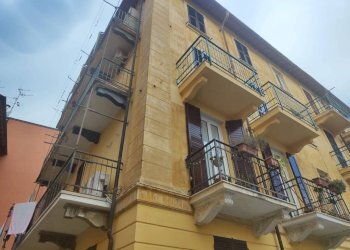 Facciata - Trilocale piazza Tommaso e Elena Paccini, Alassio - foto 45