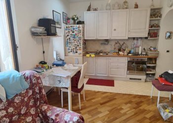 Cucina - Trilocale piazza Tommaso e Elena Paccini, Alassio - foto 48