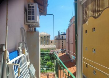 Balcone - Trilocale piazza Tommaso e Elena Paccini, Alassio - foto 3