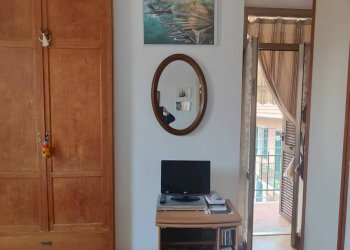 Camera da letto - Trilocale piazza Tommaso e Elena Paccini, Alassio - foto 4