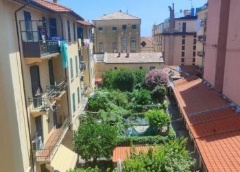 Vista - Trilocale piazza Tommaso e Elena Paccini, Alassio - foto 1