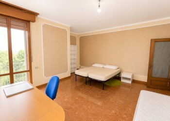 Apartment Viale Tassoni, Modena (neighborhood Centro Storico) - photo 9