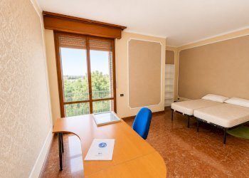 Apartment Viale Tassoni, Modena (neighborhood Centro Storico) - photo 10