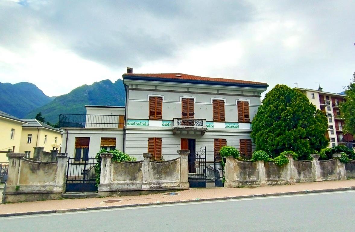 Villa via Duca D'Aosta, Verrès - photo 3