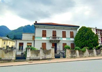 Villa via Duca D'Aosta, Verrès - foto 3