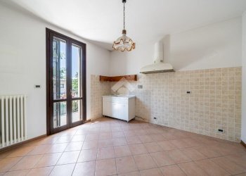 Porzione di casa Via della Repubblica, Reggio nell'Emilia - foto 9