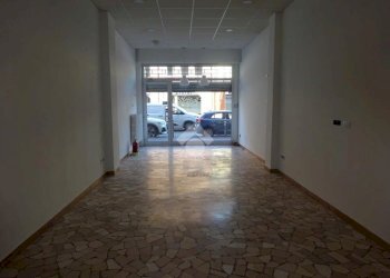 Shop Via Comacchio, Ferrara - photo 2