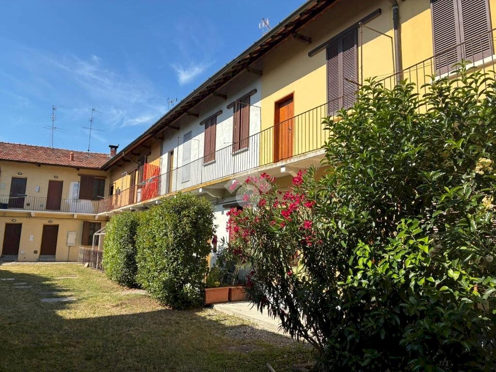 Rustic Via Francesco Petrarca, Corbetta - photo 2