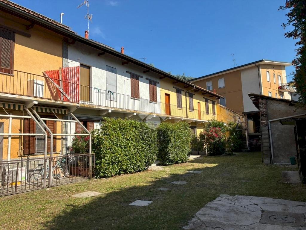 Rustic Via Francesco Petrarca, Corbetta - photo 3