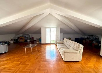 Four-room apartment Via Alessandro Volta, Legnano - photo 15