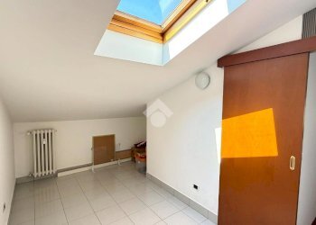 Four-room apartment Via Alessandro Volta, Legnano - photo 19