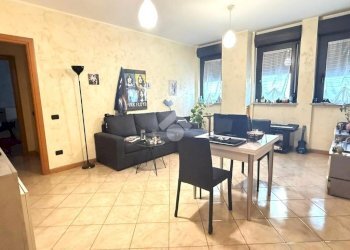 Two-room apartment Via Marsala, Legnano - photo 3