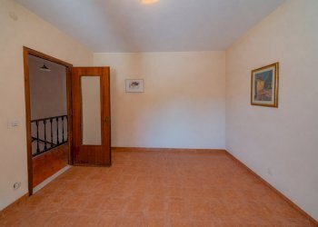 Four-room apartment Via Roma, Caraglio - photo 12