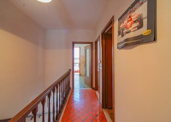 Four-room apartment Via Roma, Caraglio - photo 14
