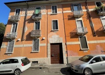 One-room apartment Via Luigi Cadorna, Corsico - photo 1
