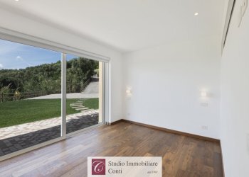 Three-room apartment Via della Pineta, Varazze - photo 26