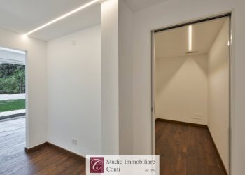 Three-room apartment Via della Pineta, Varazze - photo 29