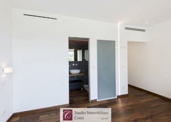Three-room apartment Via della Pineta, Varazze - photo 33