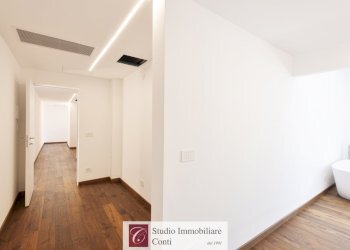 Three-room apartment Via della Pineta, Varazze - photo 37