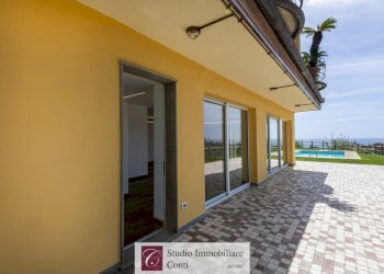 Three-room apartment Via della Pineta, Varazze - photo 42