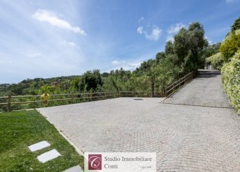 Three-room apartment Via della Pineta, Varazze - photo 46