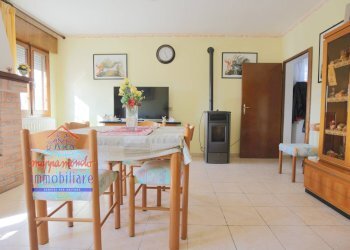 Foto 5 - Villa VIA MAESTRA GRANDE
 
25, Cento - photo 5