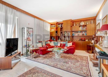 Soggiorno - Attico Via Santa Margherita
 
53, Cologno Monzese - foto 3