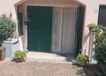 Three-room apartment Boissano - photo 1