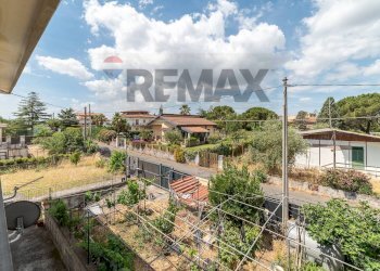 Giardino - Trilocale Via Risorgimento
 
3, Mascalucia - foto 29