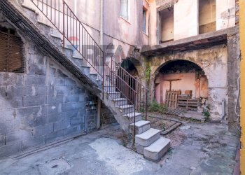 Scale - Quadrilocale Via Gangi
 
60, Acireale - foto 1