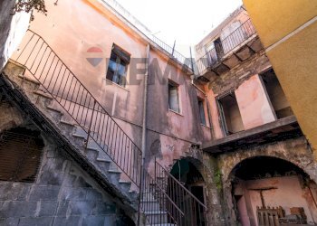 Edificio all\'aperto - Quadrilocale Via Gangi
 
60, Acireale - foto 2