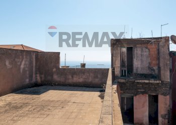 Terrazza - Quadrilocale Via Gangi
 
60, Acireale - foto 12